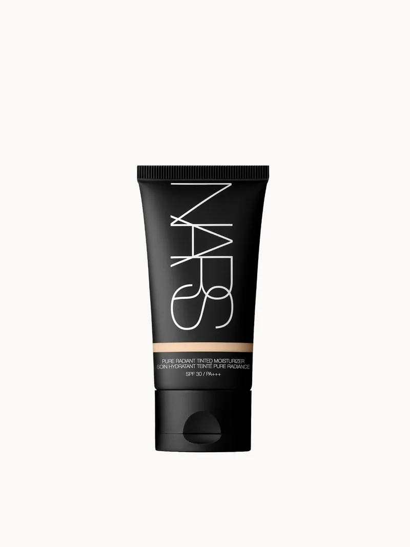 NARS Pure Radiant Tinted Moisturiser SPF30/PA+++ - Finland
