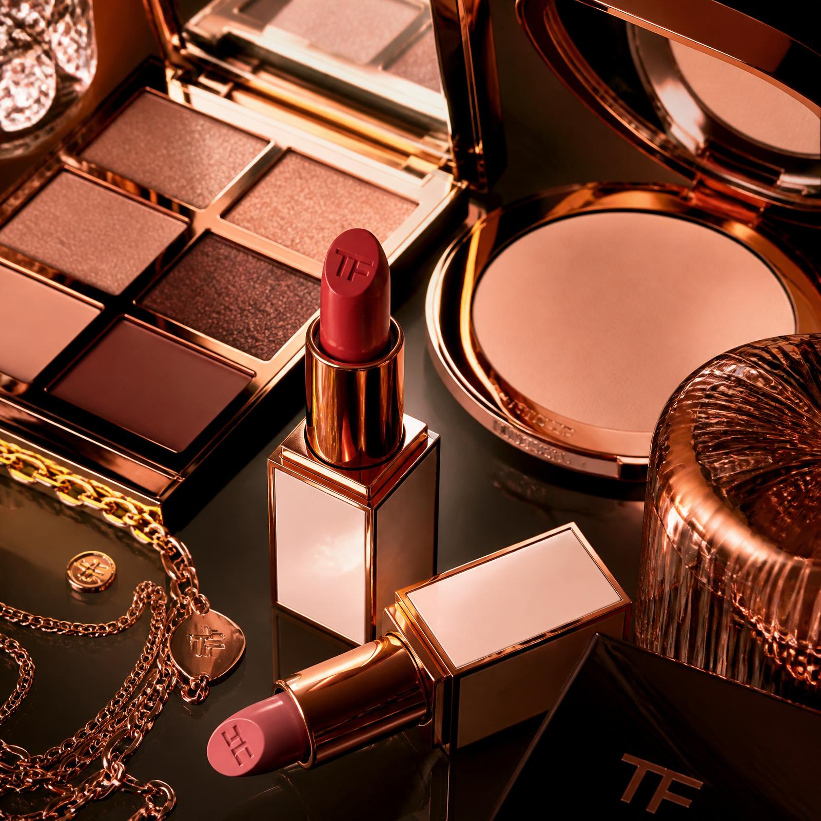 Make-up — Complexion, eyes, lips and nails